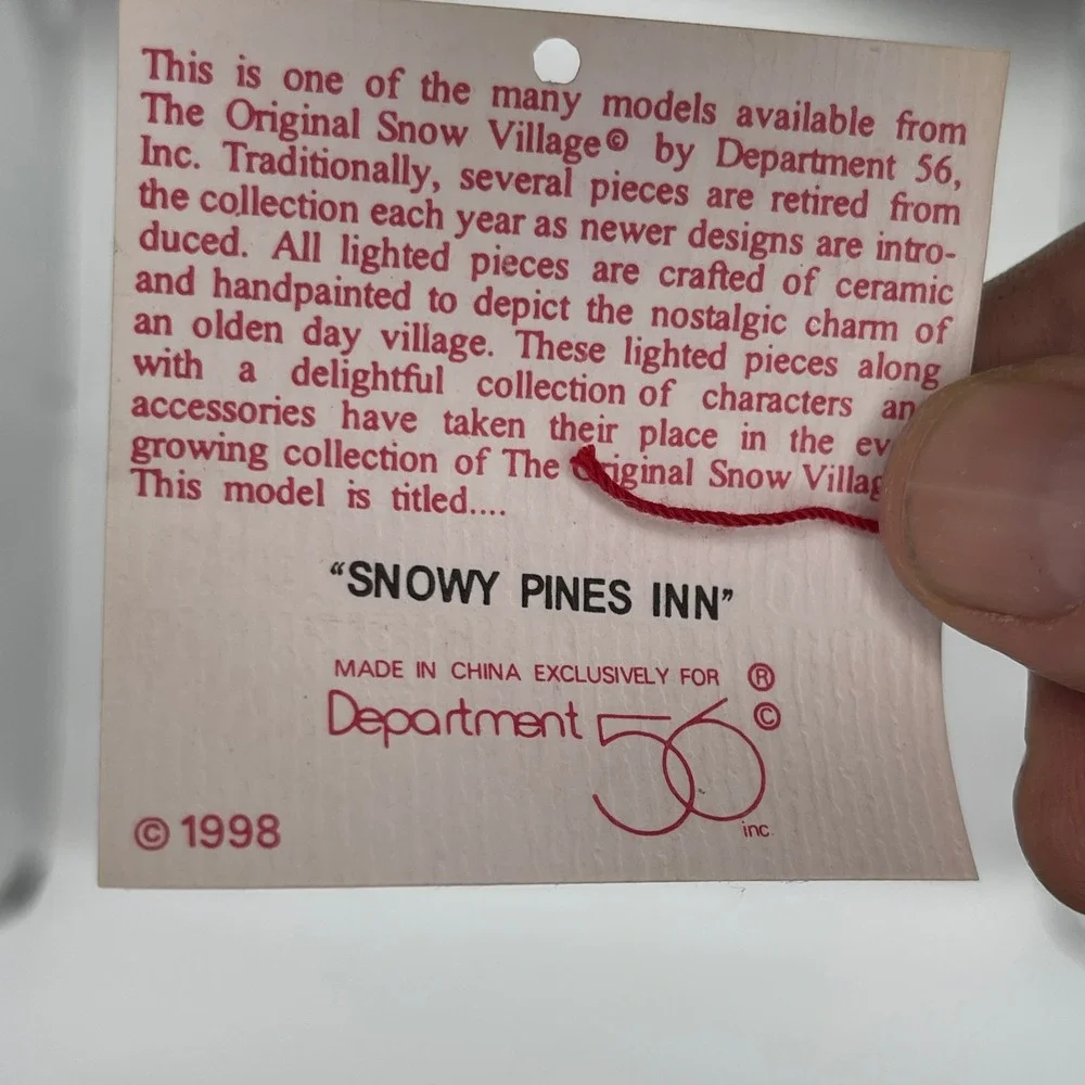Department 56 Snowy Pines Inn Gift Set Snow Village 1998 Lighted House 56.54928
